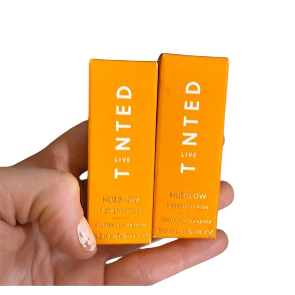 Bundle of live tinted highlighter drops! Sold in Sephora